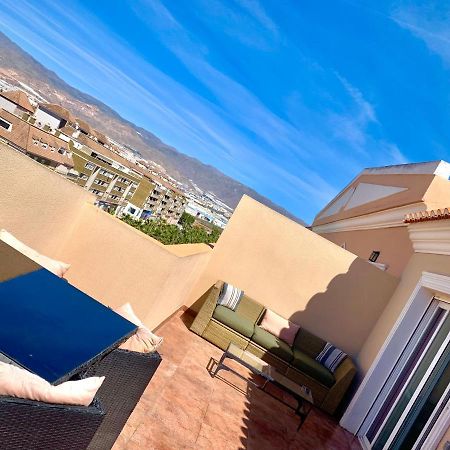 ÁTICO DELUXE entre CENTRO y PLAYA Salinas con TERRAZA, WIFI, PISCINA climatizada, GYM, SAUNA y GARAJE -Smart TV Roquetas de Mar Exterior foto